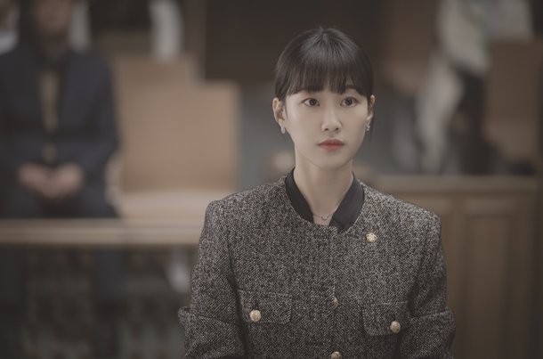 새 드라마에서 이미지 확바뀐 봄날의 햇살 | 인스티즈