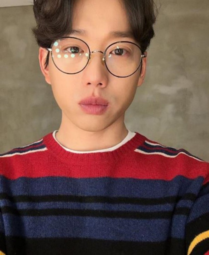 안경 회사에서 뽑은 안경이 잘어울리는 남자 연예인 7 | 인스티즈