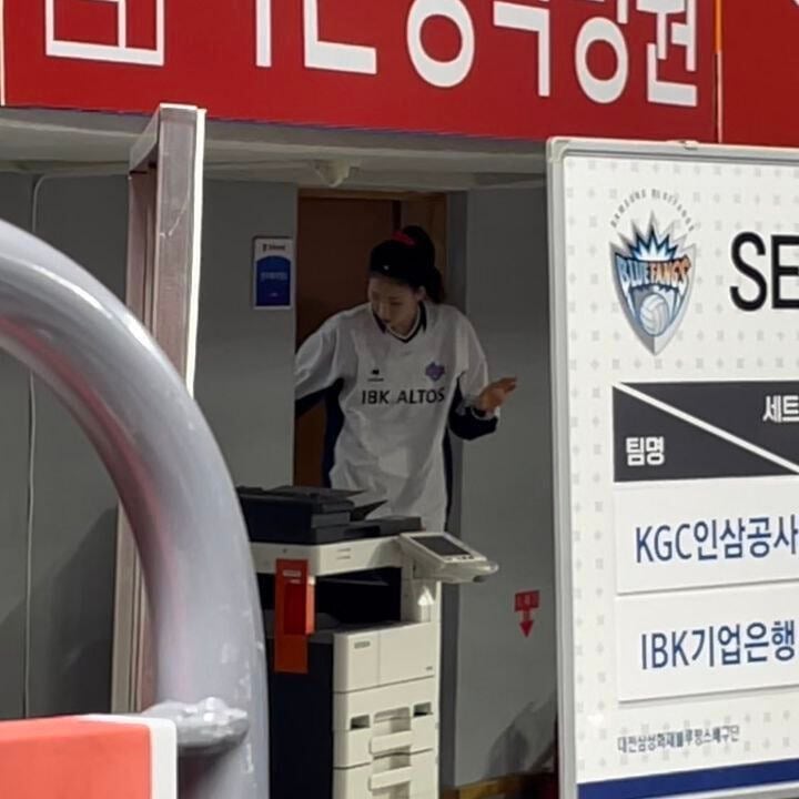 키 180후반 이상의 여성이 한국에서 살아갈 경우 겪는것들 | 인스티즈
