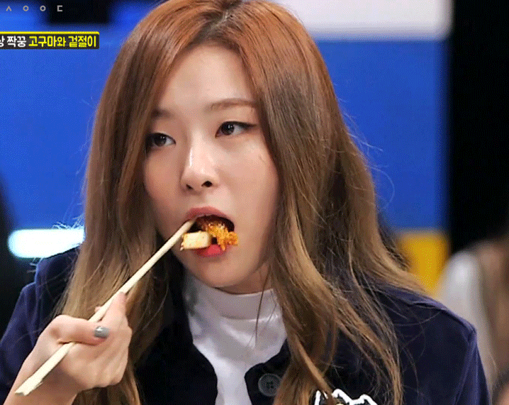 겉절이 먹는 레드벨벳 슬기.gif | 인스티즈