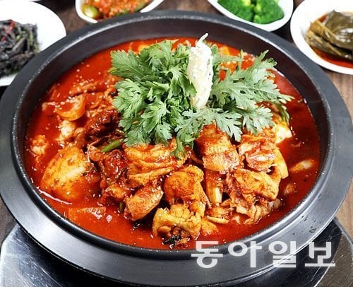 '닭도리탕'이 일본말이라고? 칼로 도리쳤다는 한국 음식명 | 인스티즈