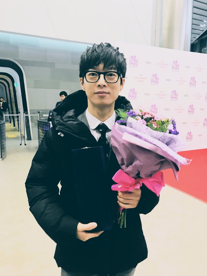 안경 회사에서 뽑은 안경이 잘어울리는 남자 연예인 7 | 인스티즈