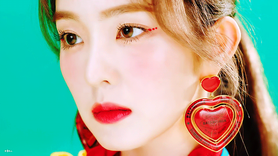 눈 끝에 빨간 점 3개 찍은 레드벨벳 아이린.gif | 인스티즈