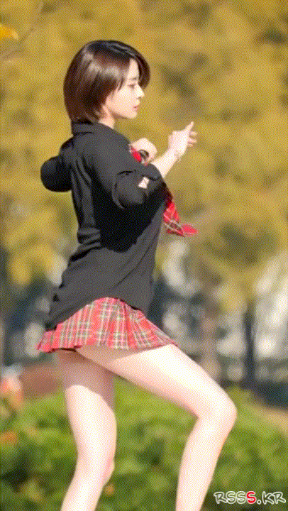 8등신은 되보이는 女아이돌.GIF | 인스티즈