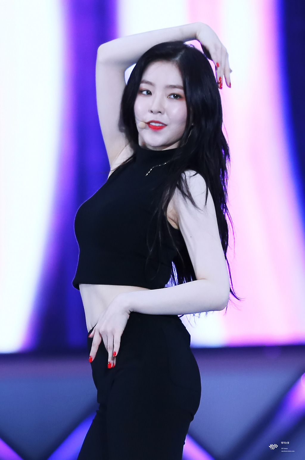 블랙이 잘 받는 아이린.jpg | 인스티즈