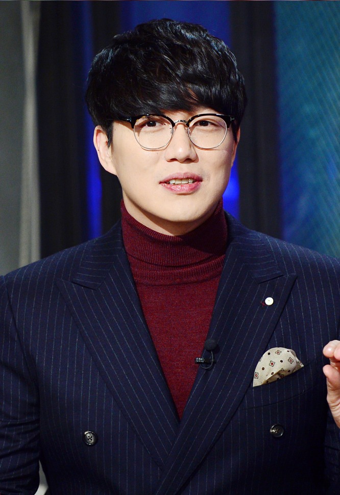 안경 회사에서 뽑은 안경이 잘어울리는 남자 연예인 7 | 인스티즈