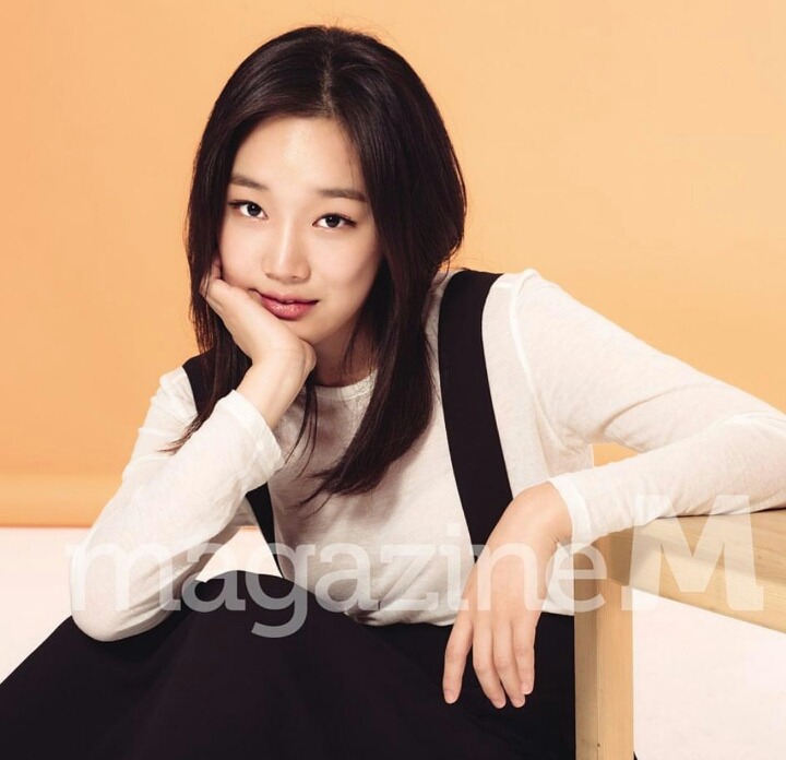 길거리에서 쉽게 볼 수 있는 훈녀같은 외모를 가진 여자배우.jpg | 인스티즈