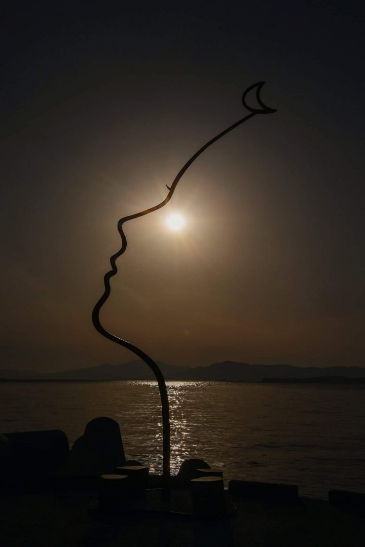 경남 사천 대포항에 설치된 조형물 | 인스티즈