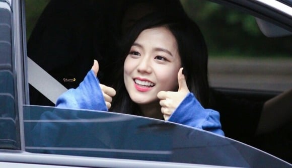 아직은 팬들이 낯선듯한 블랙핑크 리사ㅋㅋ | 인스티즈