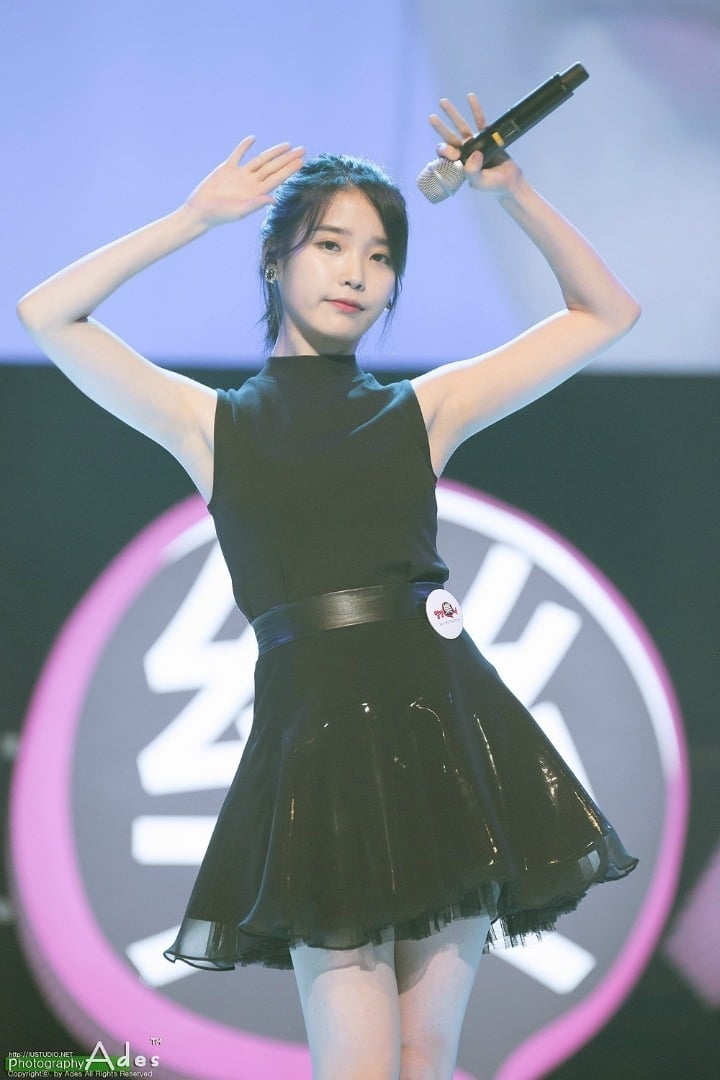 아이유 겨드랑이.jpgif | 인스티즈