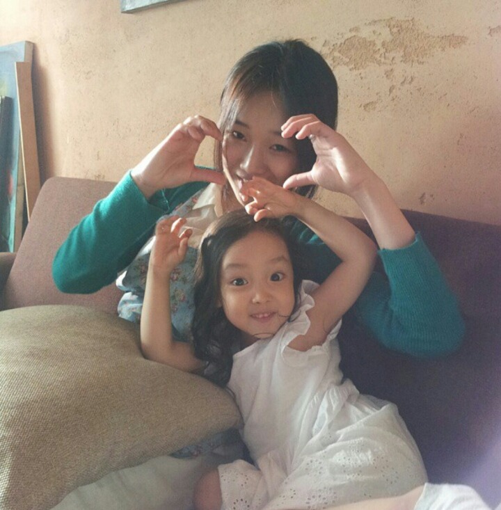 길거리에서 쉽게 볼 수 있는 훈녀같은 외모를 가진 여자배우.jpg | 인스티즈