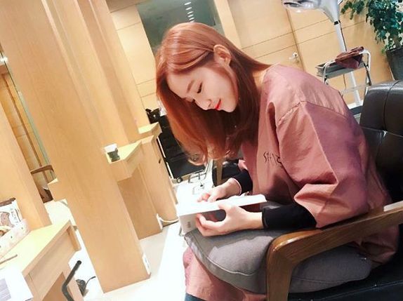 긴머리일땐 평범한데 단발하면 짱예되는 윤태진 | 인스티즈