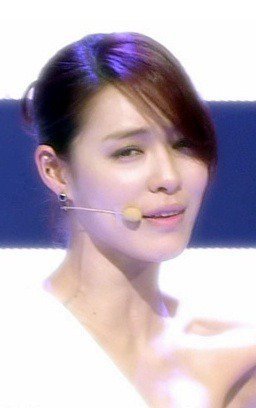 갸륵한 표정으로 화제됐던 여자연예인 세명 | 인스티즈