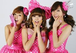 先 後중독의 선두주자! B급 컬쳐 아이돌의 시초! 말도 많고 탈도 많았던 ＜오렌지캬라멜＞의 의상 모음 | 인스티즈