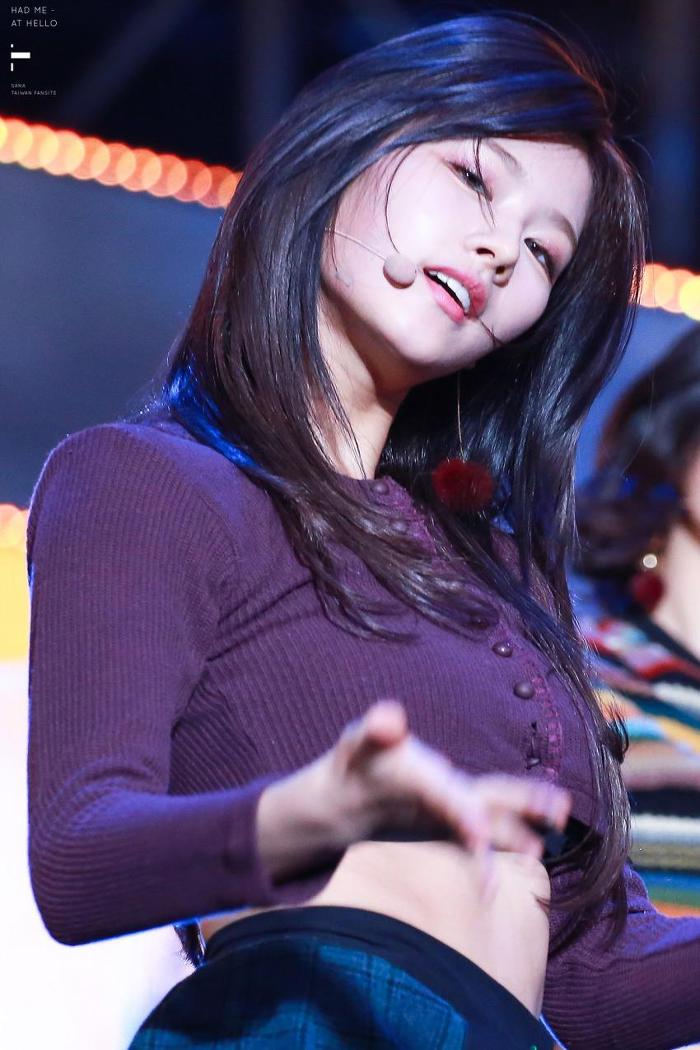 요망함 수치 높은 트와이스 사나.gif | 인스티즈