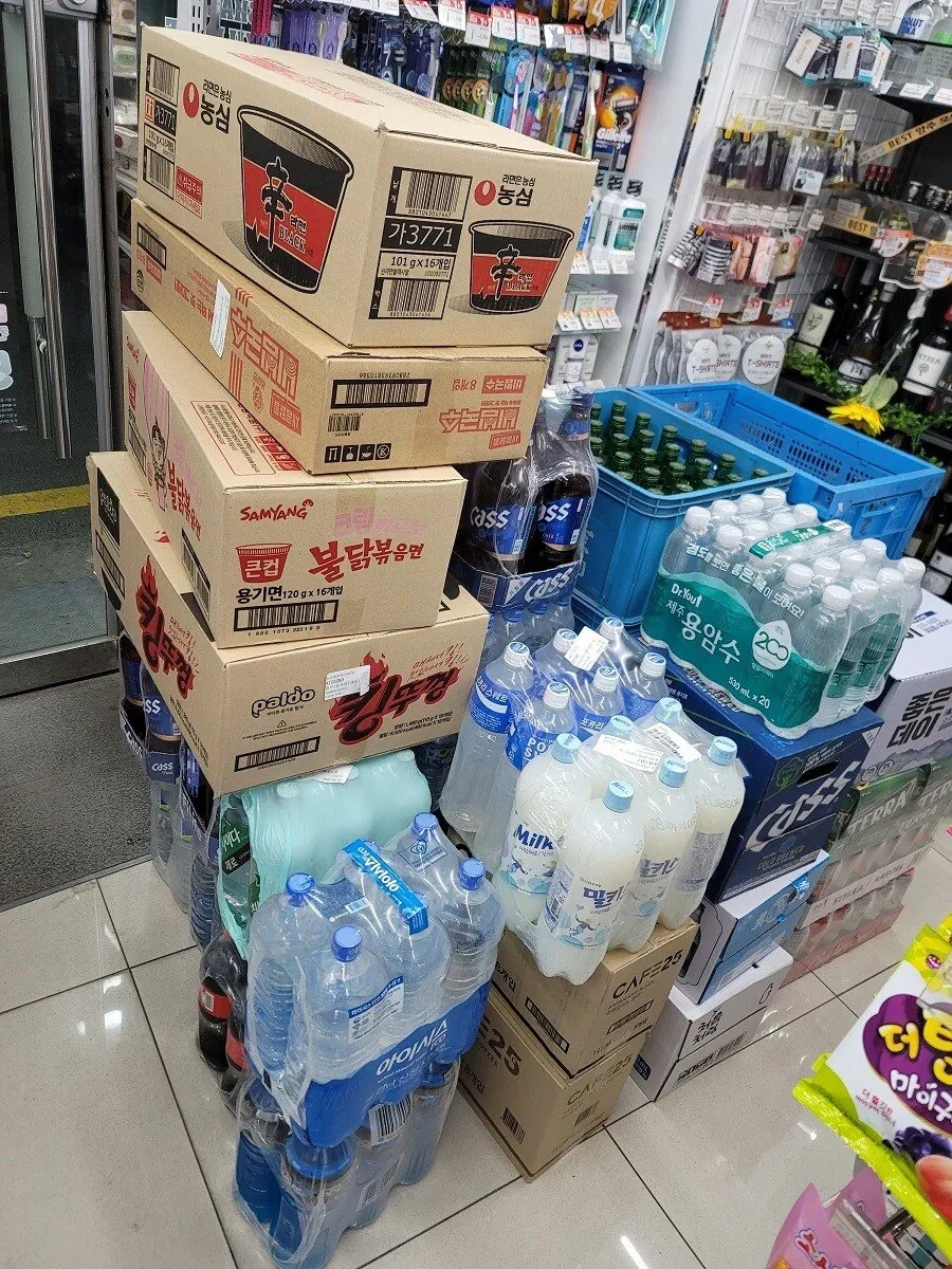 편의점 알바 구할때 gs25 야간 공고가 압도적으로 많은 이유 | 인스티즈