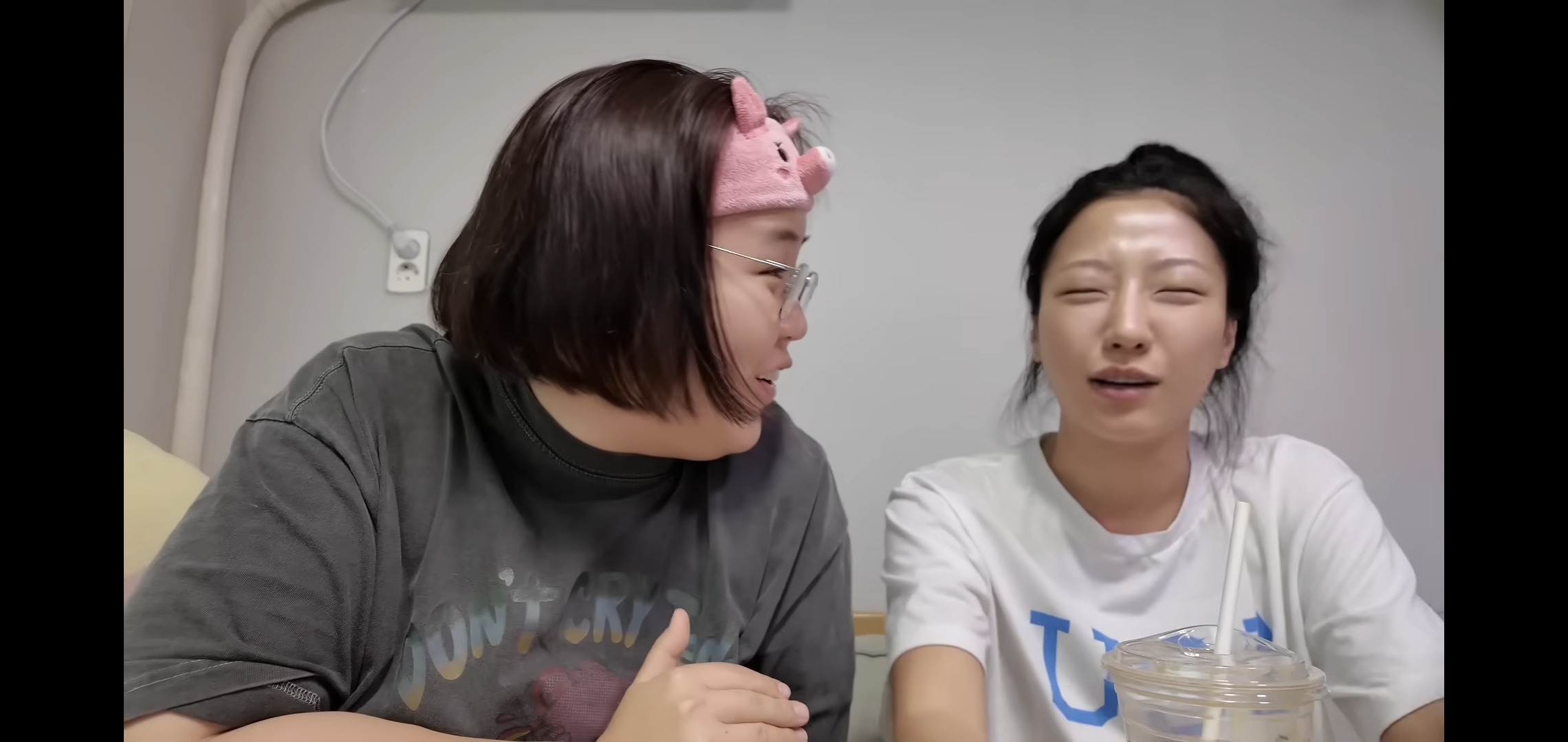 연애남매 최종화 보면서 용우한테 주먹질하는 유튜버 일주어터.jpg | 인스티즈