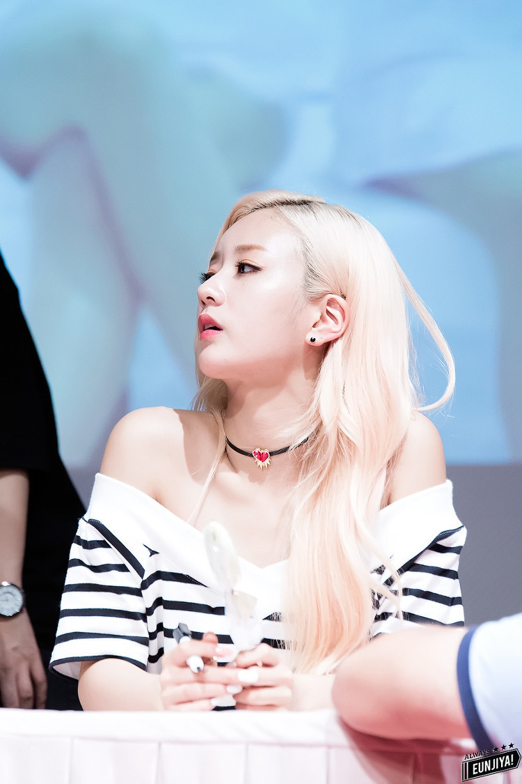 여자아이돌들의 ㅎㄷㄷ한 옆모습 | 인스티즈