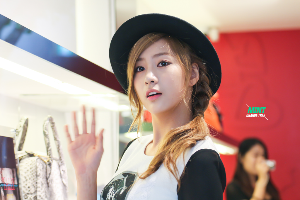 에이핑크 피지컬담당 오하영.GIF | 인스티즈