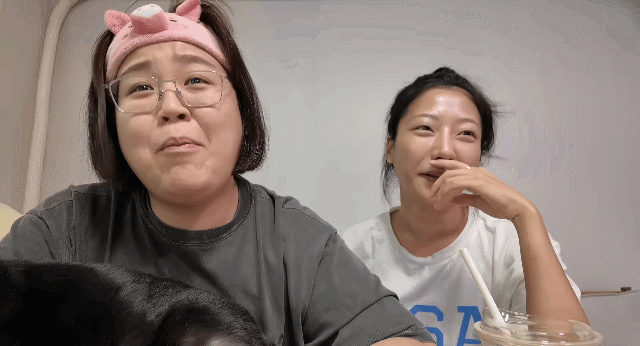 연애남매 최종화 보면서 용우한테 주먹질하는 유튜버 일주어터.jpg | 인스티즈