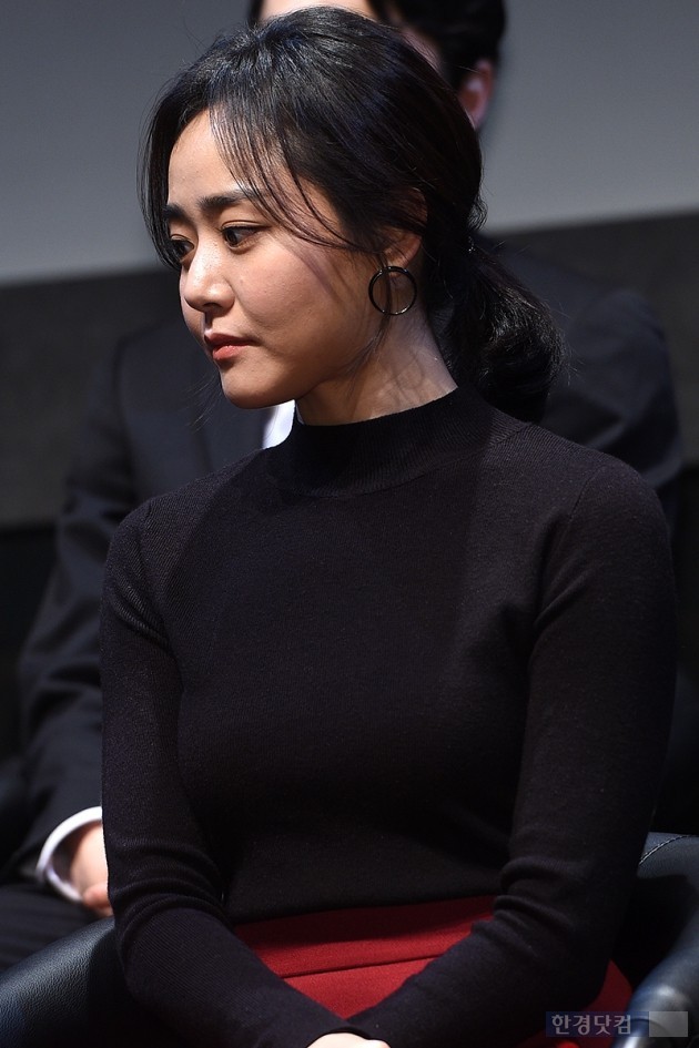 외모가 많이 성숙해진 것 같은 오늘자 문근영.jpg | 인스티즈