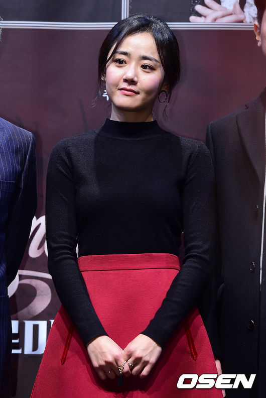 외모가 많이 성숙해진 것 같은 오늘자 문근영.jpg | 인스티즈