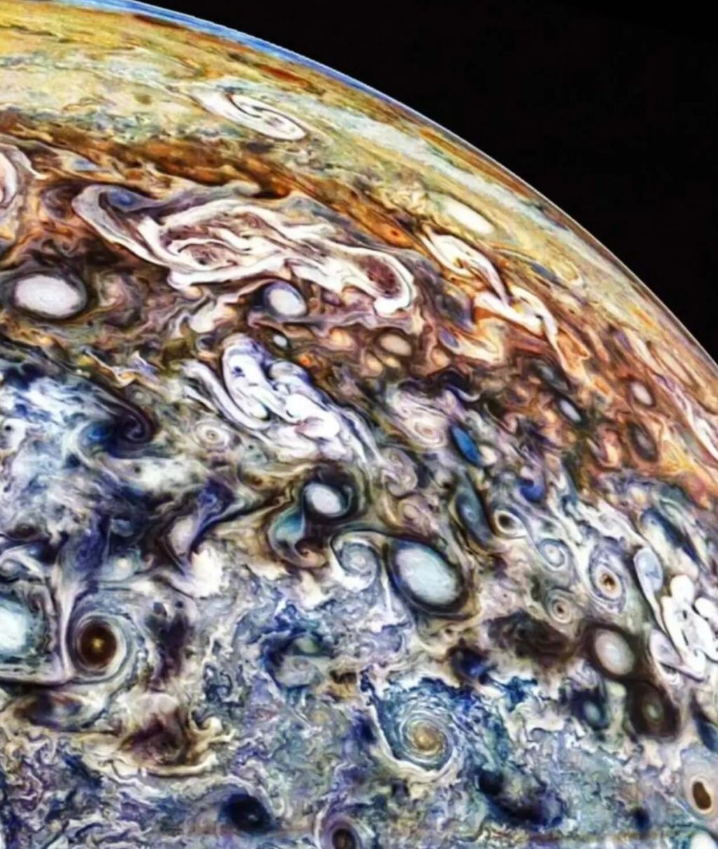 최근 NASA가 공개한 선명한 목성의 대기층 | 인스티즈