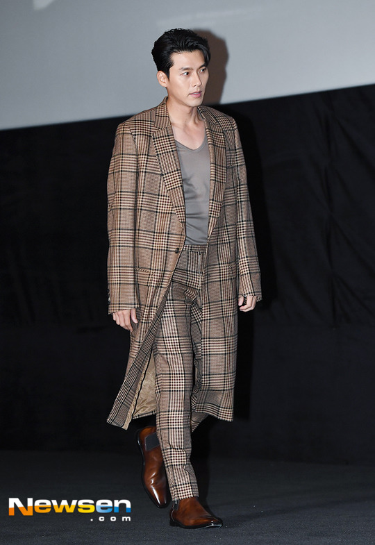 [현빈] 독특한 스타일을 많이 시도하는 현빈과 스타일리스트.jpg | 인스티즈