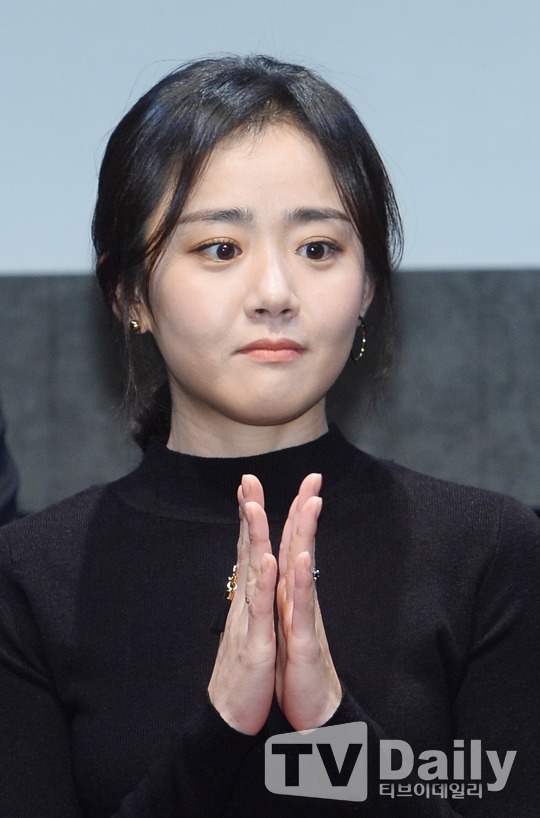 외모가 많이 성숙해진 것 같은 오늘자 문근영.jpg | 인스티즈