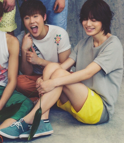  삶의 의욕을 빼앗는 남자아이돌들 (아이돌다리) | 인스티즈