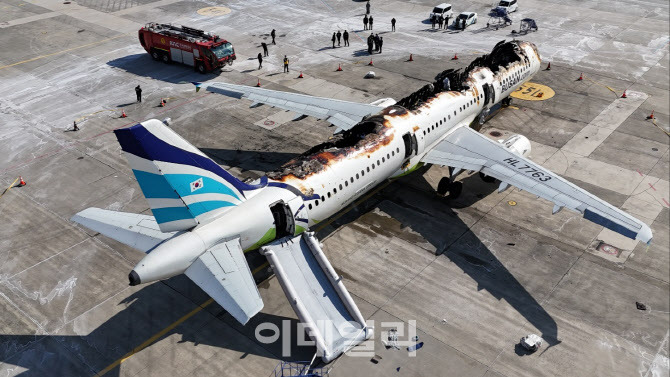 "욕밖에 안 나와"...'에어부산 화재' 승객이 목격한 빌런 | 인스티즈