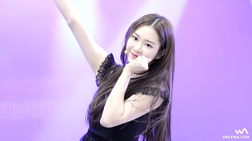 분위기 여신 오마이걸 지호 .JPG | 인스티즈