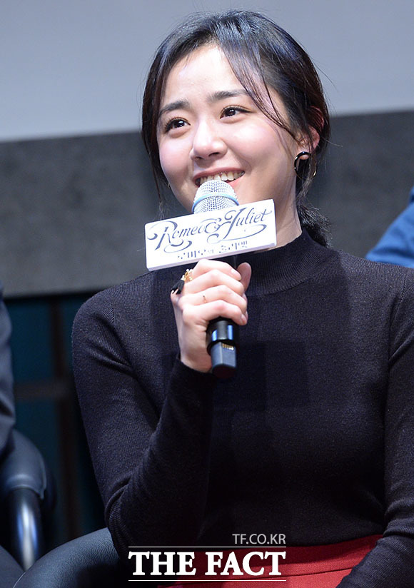 외모가 많이 성숙해진 것 같은 오늘자 문근영.jpg | 인스티즈