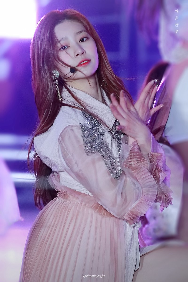 연우 vs 김민주 더 선호하는 여친스타일은?? | 인스티즈