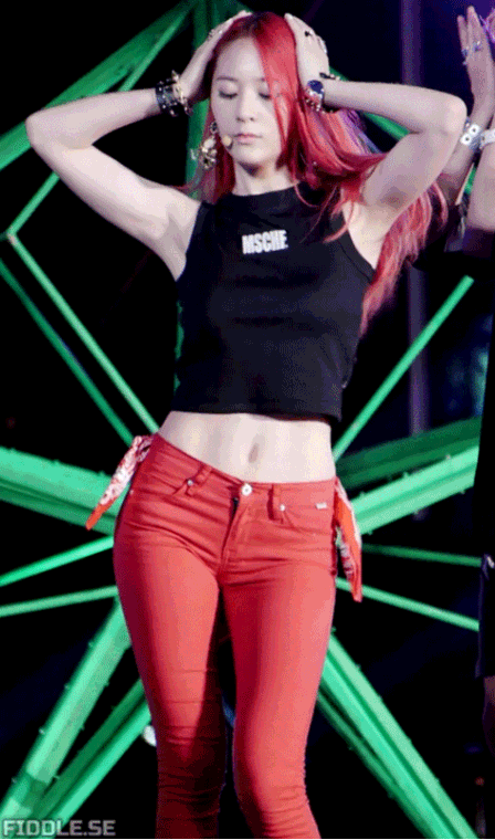 크리스탈 겨드랑이 움짤.GIF | 인스티즈