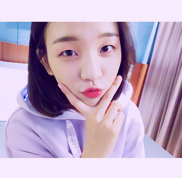 전형적인 미인상은 아니지만 과에서 인기 많은 여대생 스타일 | 인스티즈