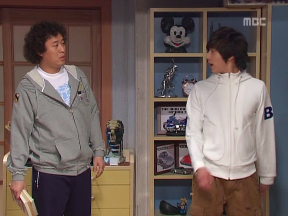 [거침없이하이킥] 윤호-민호 운명의 호떡집 앞 갈림길.jpg | 인스티즈