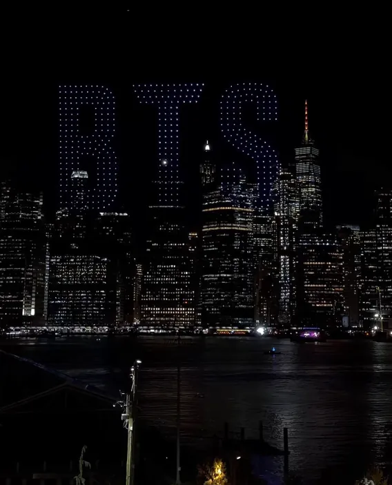 뉴욕 밤하늘 드론쇼 | 인스티즈