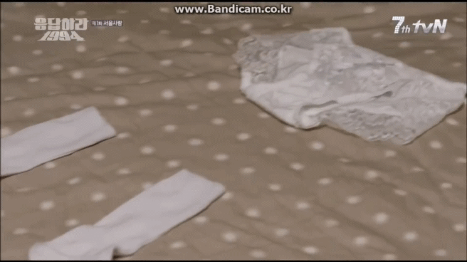 응답하라 시리즈 남주들이 여주 속옷 다루는(?) 법 | 인스티즈