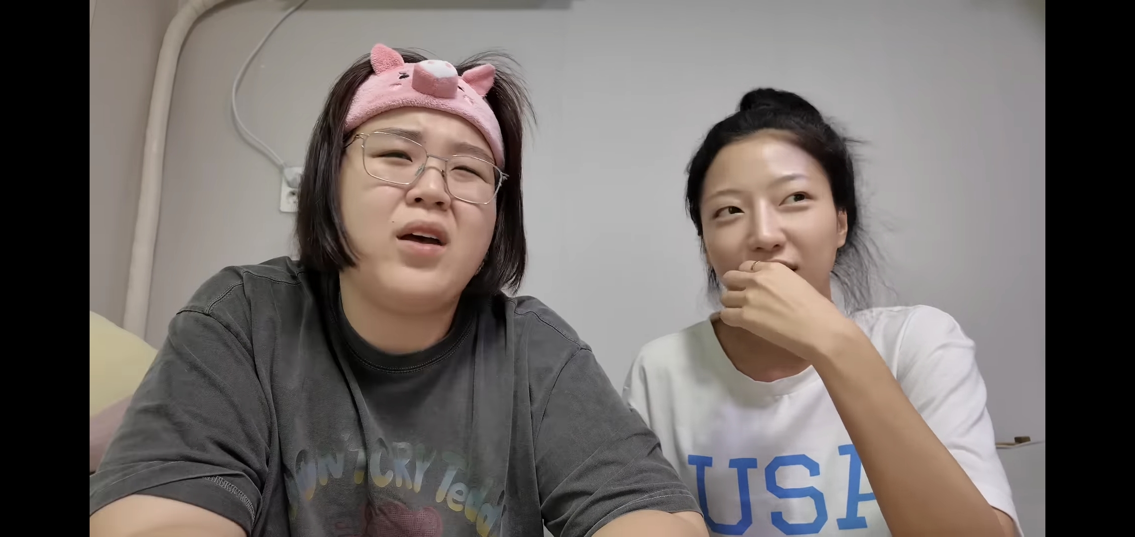 연애남매 최종화 보면서 용우한테 주먹질하는 유튜버 일주어터.jpg | 인스티즈