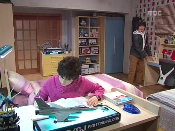 [거침없이하이킥] 윤호-민호 운명의 호떡집 앞 갈림길.jpg | 인스티즈