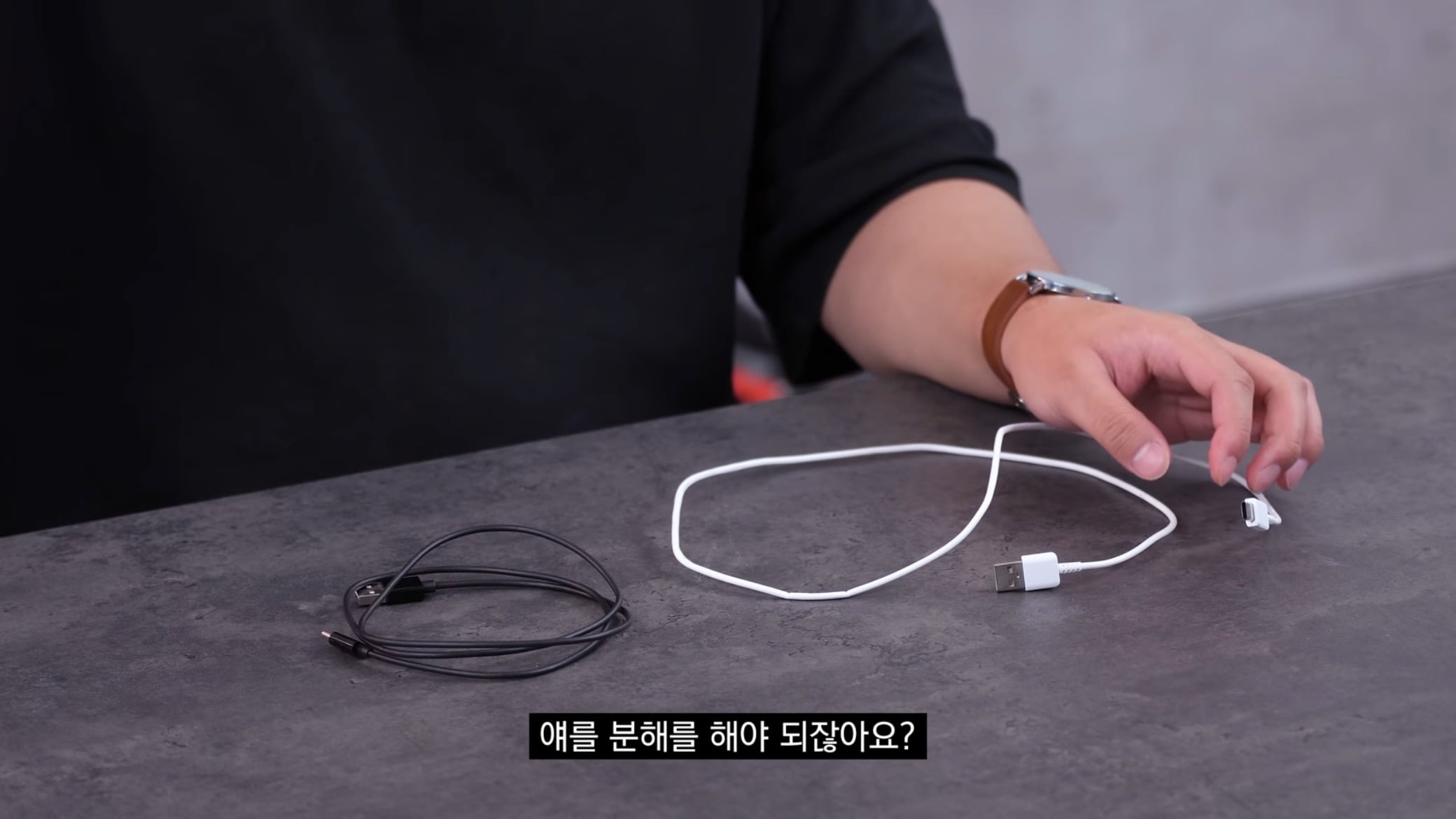 공공장소에서 "공용충전기" 쓰는사람들이 알면 좋을 내용..jpg | 인스티즈