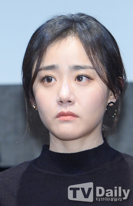 외모가 많이 성숙해진 것 같은 오늘자 문근영.jpg | 인스티즈