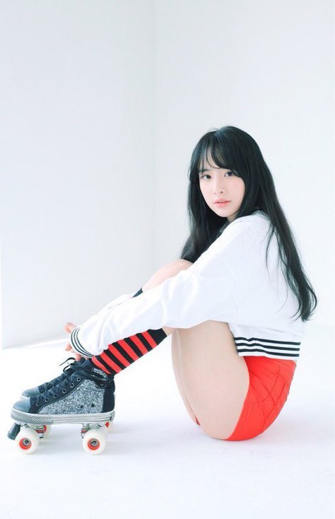 로타랑 작업한 로리타, 에페보필리아 콘셉트 & 관련 연예인 | 인스티즈