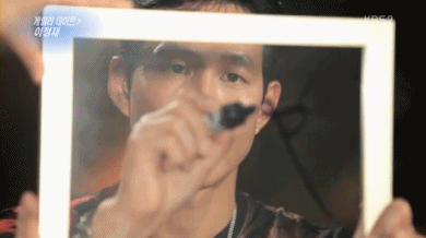 남자연예인들이 립스틱 바르는 방법.gif | 인스티즈