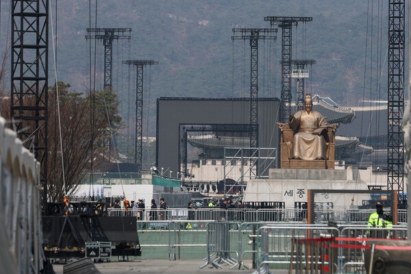 권영국 대표 "BTS 광화문 공연, 불편은 시민이 수익은 사기업이” 지적 | 인스티즈