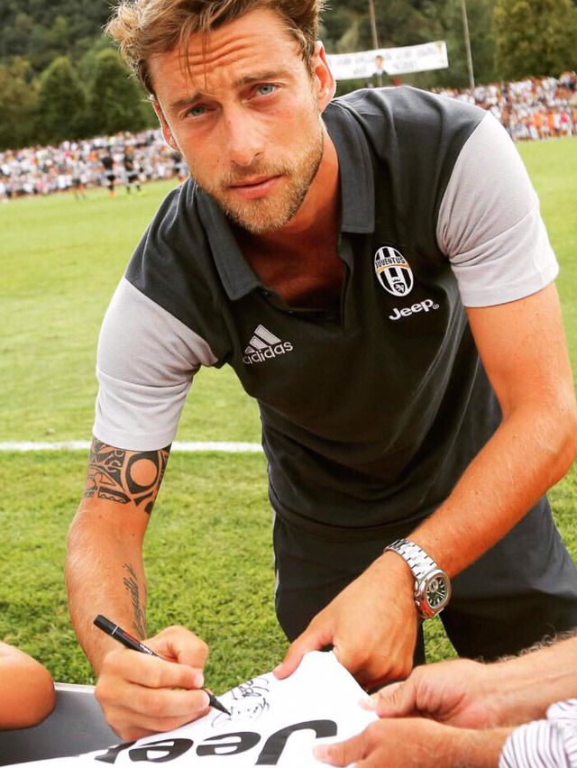 유부남 축구선수들의 사랑이야기(움짤주의) | 인스티즈