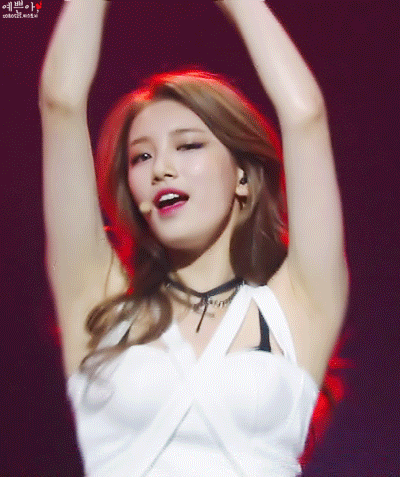 수지 겨드랑이 움짤 모음 ......... gif | 인스티즈