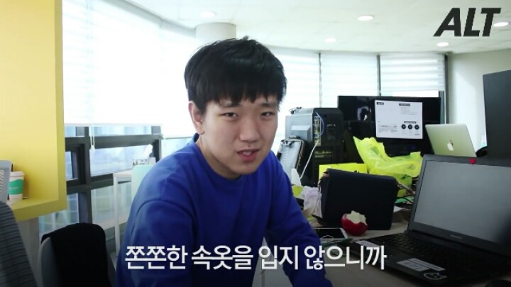 남자가 생리대를 차보았다 | 인스티즈