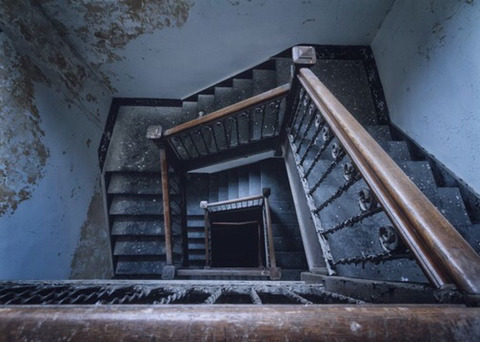 계단에서 발꼬이고 넘어질까봐 무서운 사람들 있나요? | 인스티즈